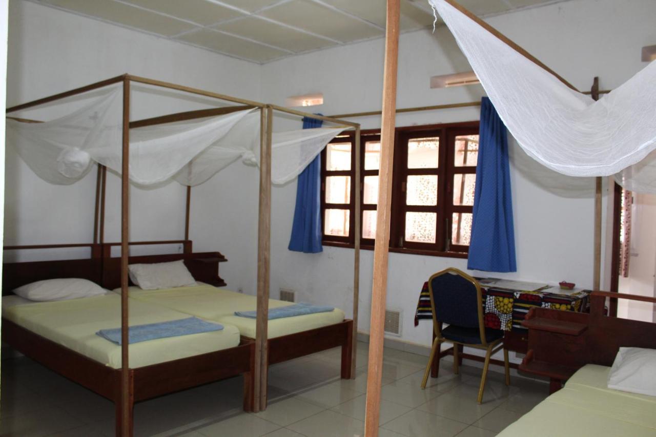 Centre Lucien Botovasoa Bed and Breakfast Antsiranana Εξωτερικό φωτογραφία